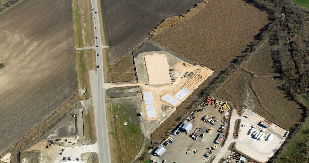 More Photos Of 5947 Chandler Rd, Hutto Light Distribution For Lease