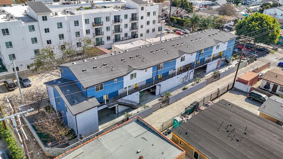 More Photos Of 1271 W 39th Pl, Los Angeles Apartments For Sale