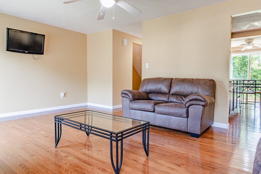 More Photos Of 205-274 Robert Dr, Syracuse Apartments For Sale