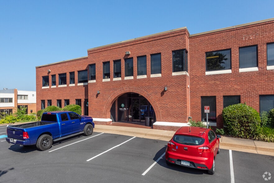 More Photos Of 1319 Shepard Dr, Sterling Light Distribution For Lease