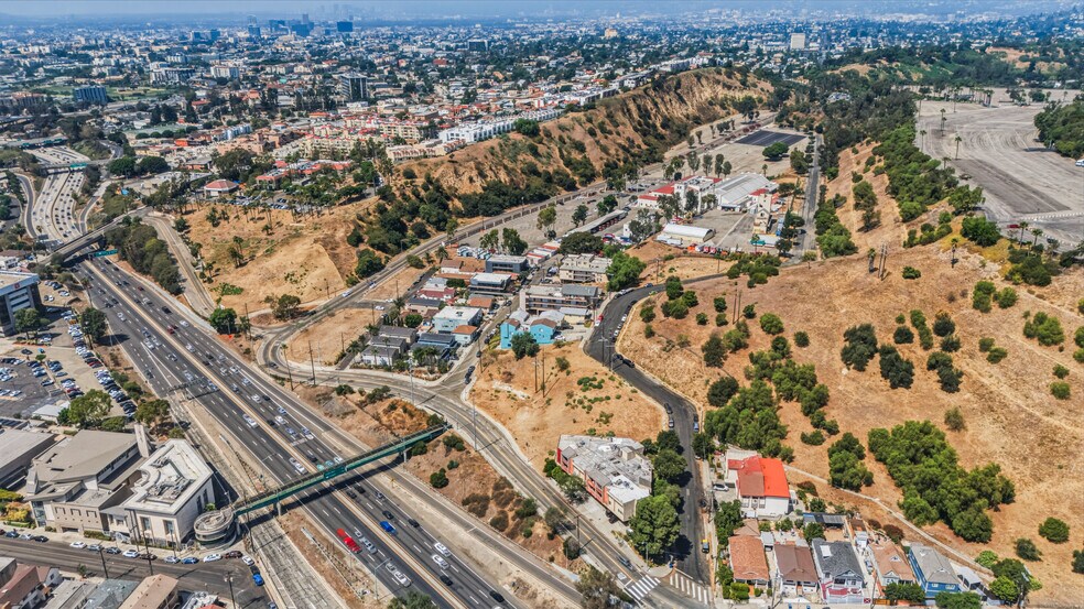 More Photos Of 626 Lookout Dr, Los Angeles Land For Sale