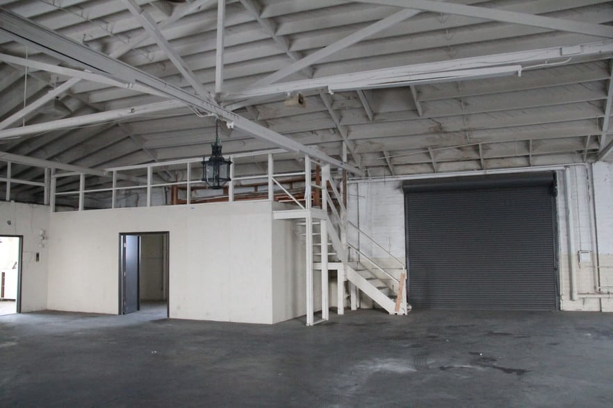 More Photos Of 1522 W 135th St, Gardena Manufacturing For Sale