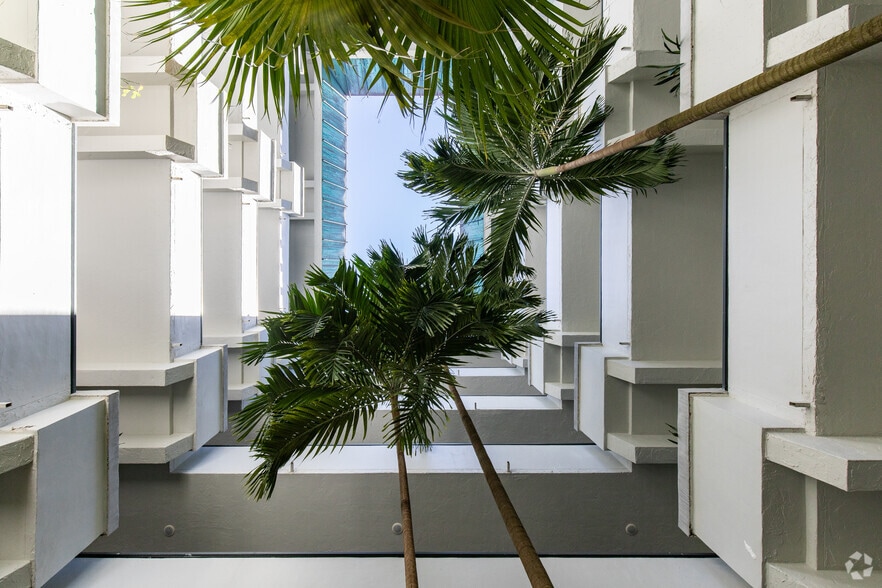 More Photos Of 250 Catalonia Ave, Coral Gables Office For Lease