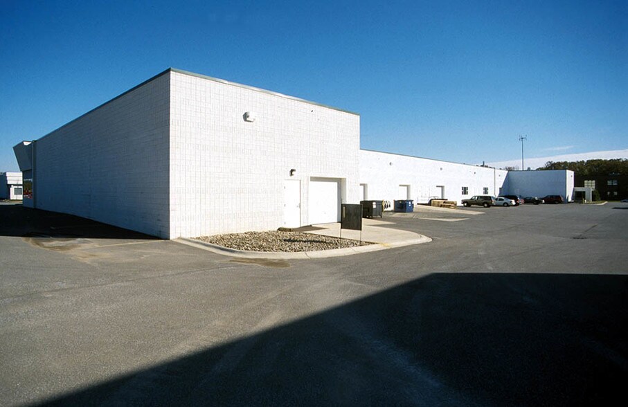More Photos Of 7670 First Pl, Oakwood Village Light Manufacturing For Lease