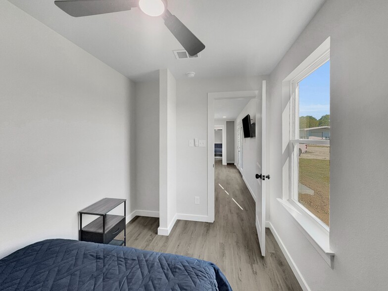 More Photos Of 14485 County Road 156, Bluff Dale Multifamily For Sale