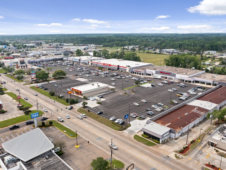 More Photos Of 2302 W Thomas St, Hammond Unknown For Lease