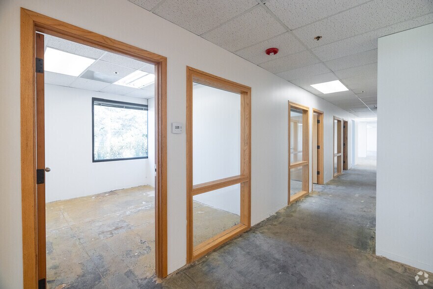 More Photos Of 3550 Odessa Way, Aurora Manufacturing For Lease