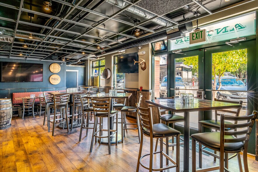 More Photos Of 700 Yampa, Steamboat Springs Restaurant For Sale