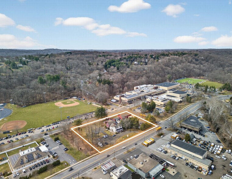 More Photos Of 387 Danbury Rd, Wilton Medical For Sale