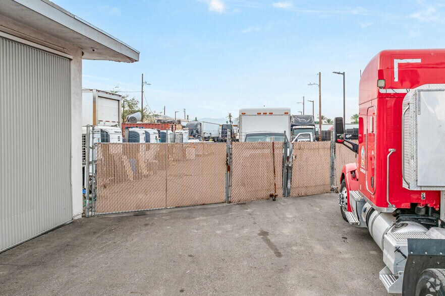 More Photos Of 1247 Brooks St, Ontario Land For Lease