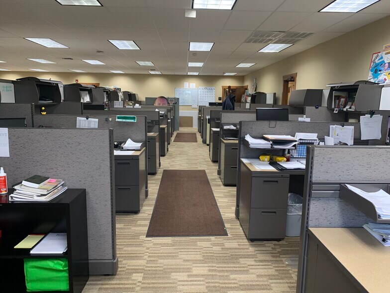 More Photos Of 3851 S 103rd East Ave, Tulsa Office For Sale