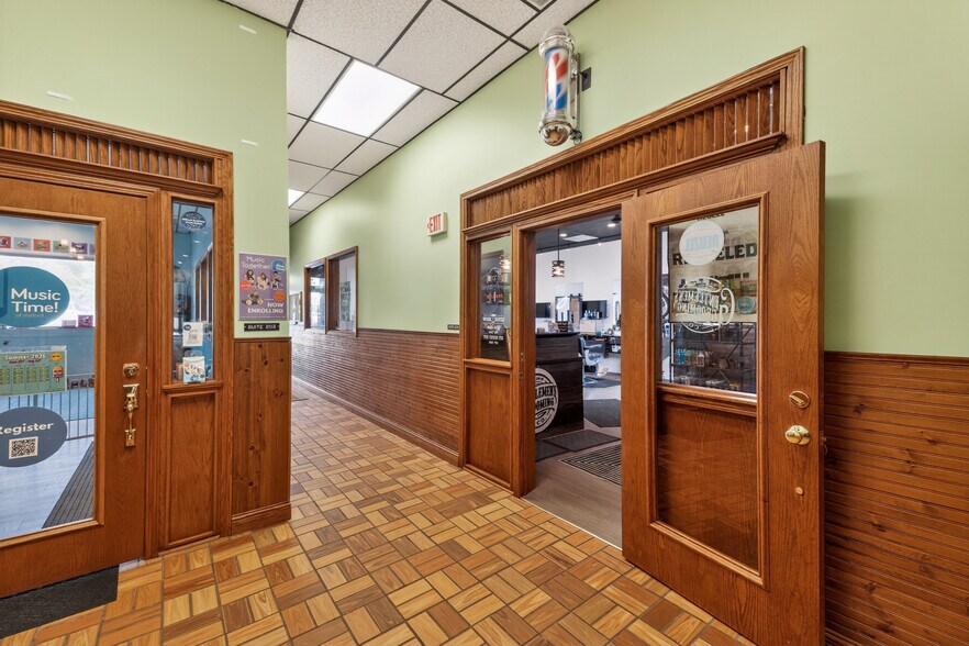 More Photos Of 400 N Main St, Milford Storefront Retail Office For Sale