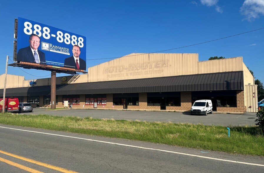 More Photos Of 9022 Landers Rd, North Little Rock General Retail For Lease