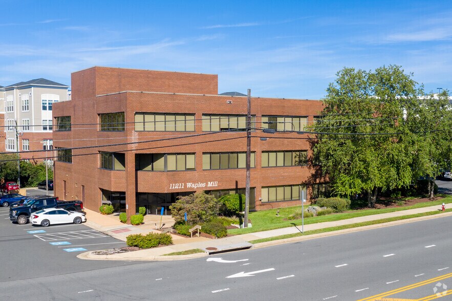 Primary Photo Of 11211 Waples Mill Rd, Fairfax Medical For Lease
