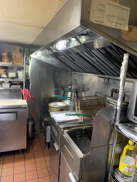 More Photos Of 324 E 6th St, New York Apartments For Lease