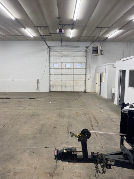 More Photos Of 905 N Main St, North Salt Lake Warehouse For Lease