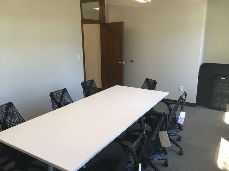 More Photos Of 4413 Spicewood Springs Rd, Austin Office For Lease