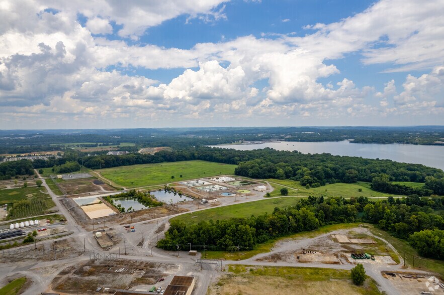 More Photos Of 1002 Industrial Dr, Old Hickory Land For Lease