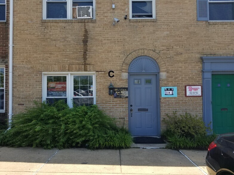 More Photos Of 4700 Stamp Rd, Marlow Heights General Retail For Lease