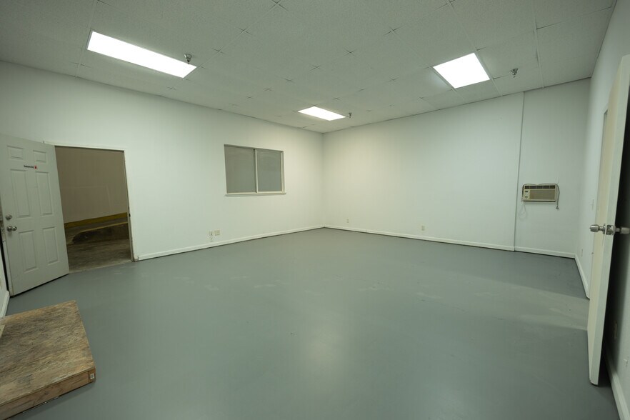More Photos Of 1400 N C St, Sacramento Warehouse For Lease