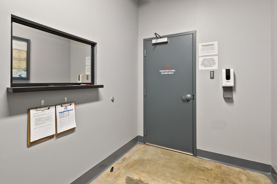 More Photos Of 6250 Paramount Blvd, Long Beach Warehouse For Sale