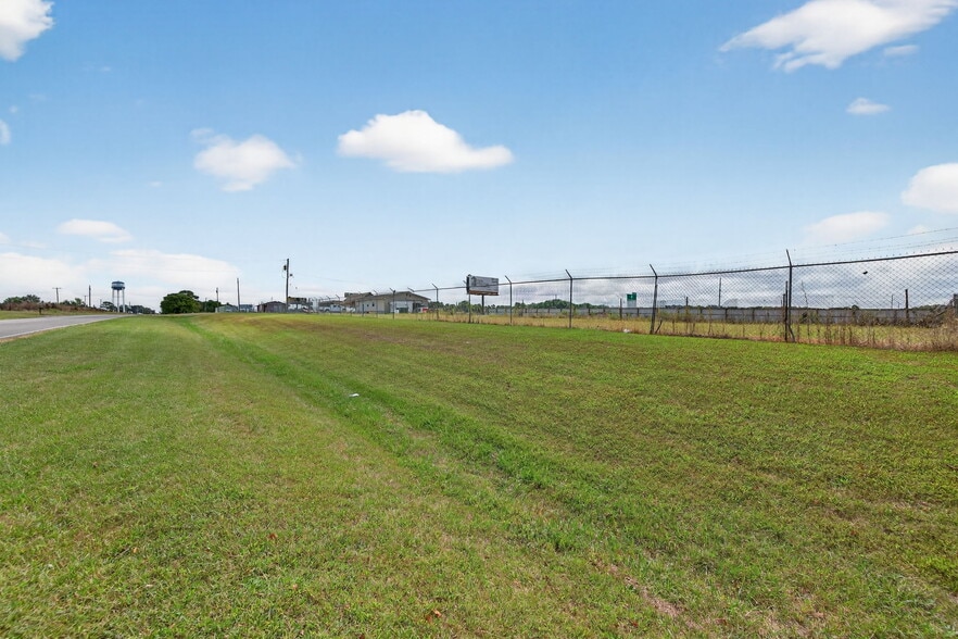 More Photos Of 338 Booneslick Rd, New Florence Industrial For Sale