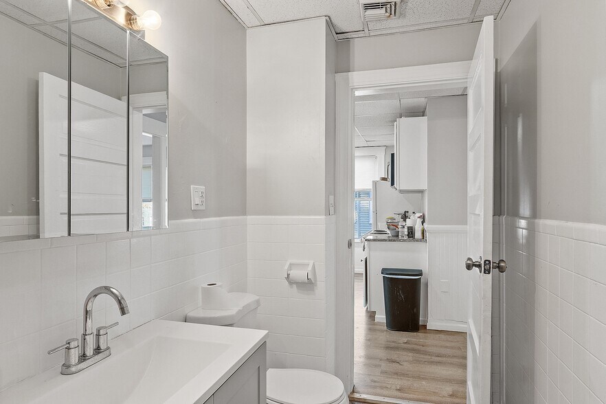 More Photos Of 36-38 Houghton St, Worcester Apartments For Sale