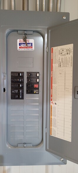 More Photos Of 3101 Vaughn Rd, Great Falls Flex For Sale