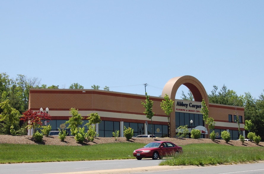 More Photos Of 21465 Price Cascades Plz, Sterling Freestanding For Sale