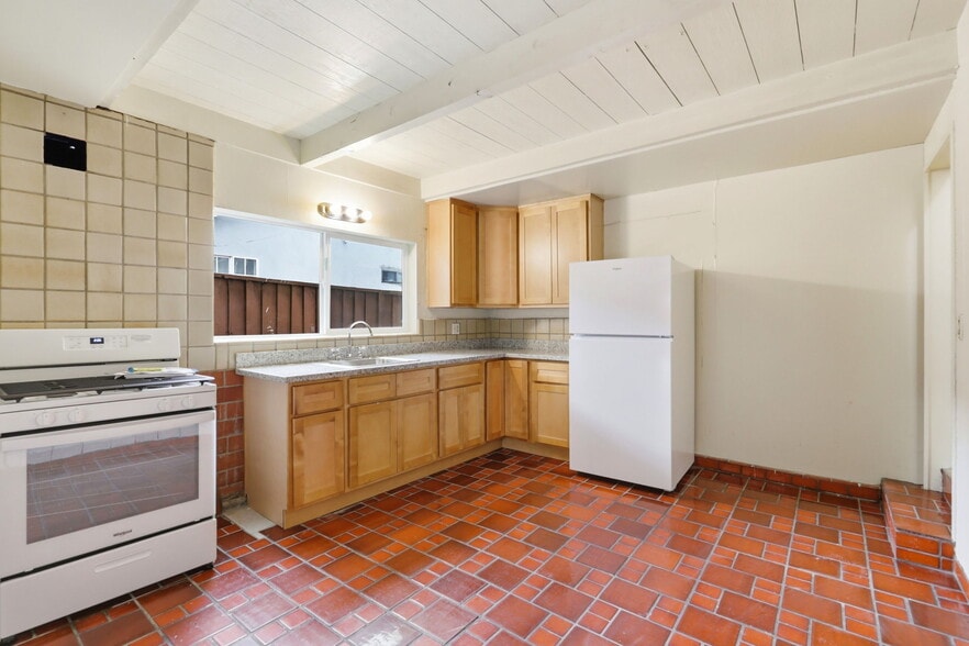 More Photos Of 345 Cureton Pl, San Jose Apartments For Sale
