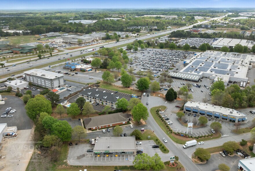 More Photos Of 35 Ray E Talley Ct, Simpsonville Medical For Sale