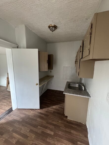 More Photos Of 238 S 5th St, Reading Apartments For Sale