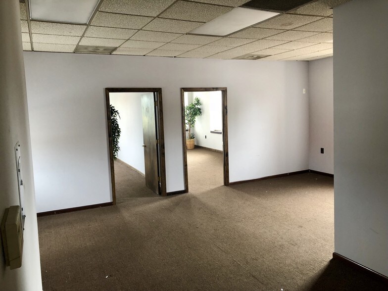 More Photos Of 30 South St, Freehold Office For Lease