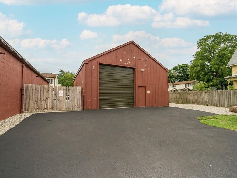 More Photos Of 305 Tremont St, Rochester Warehouse For Sale