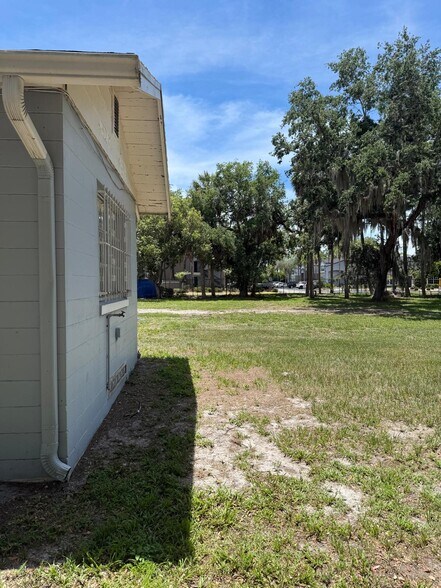 More Photos Of 1812 W 1st St, Sanford Office For Lease
