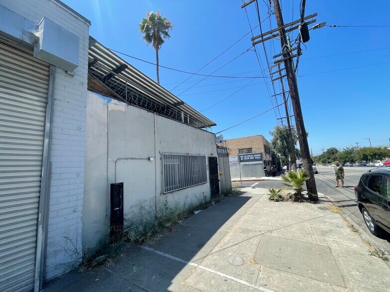 More Photos Of 3404 E Olympic Blvd, Los Angeles Manufacturing For Sale