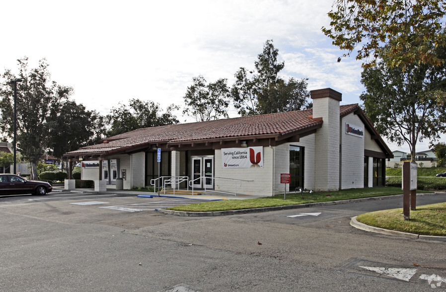 Primary Photo Of 669 S Rancho Santa Fe Rd, San Marcos Bank For Lease