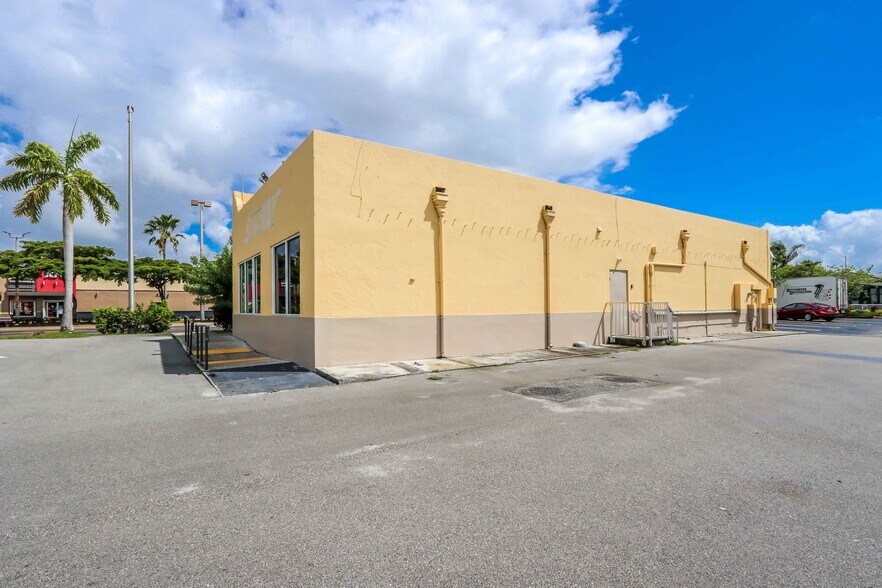 More Photos Of 11424-11648 Quail Roost Dr, Miami Unknown For Lease