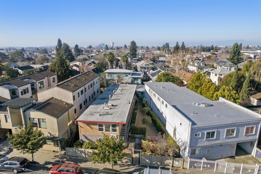 More Photos Of 6563 Shattuck Ave, Oakland Apartments For Sale