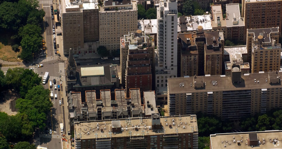 More Photos Of 15 W 96th St, New York Apartments For Lease