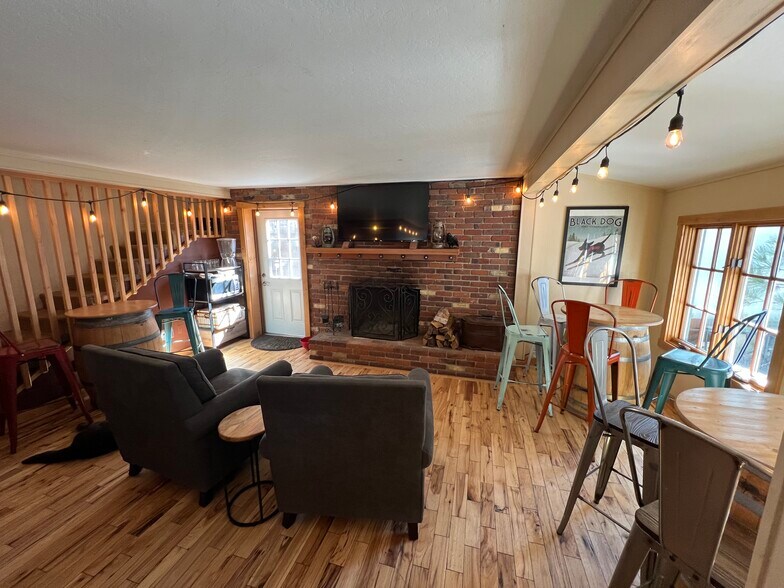 More Photos Of 963 3rd St, South Lake Tahoe Office Residential For Sale