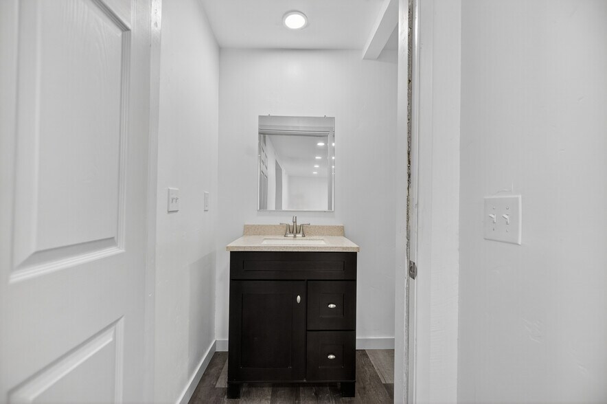 More Photos Of 5897 Pony Express Trl, Pollock Pines Office For Sale
