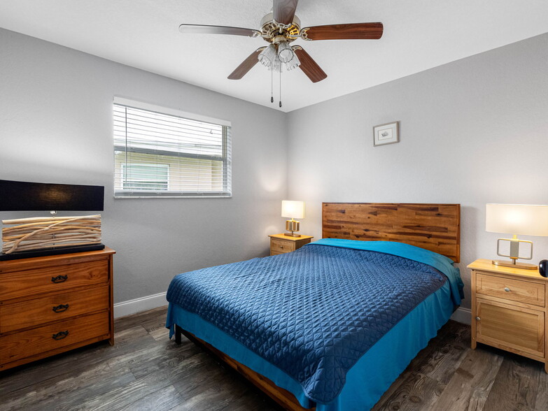 More Photos Of 309 Avanda Ct, Clearwater Multifamily For Sale