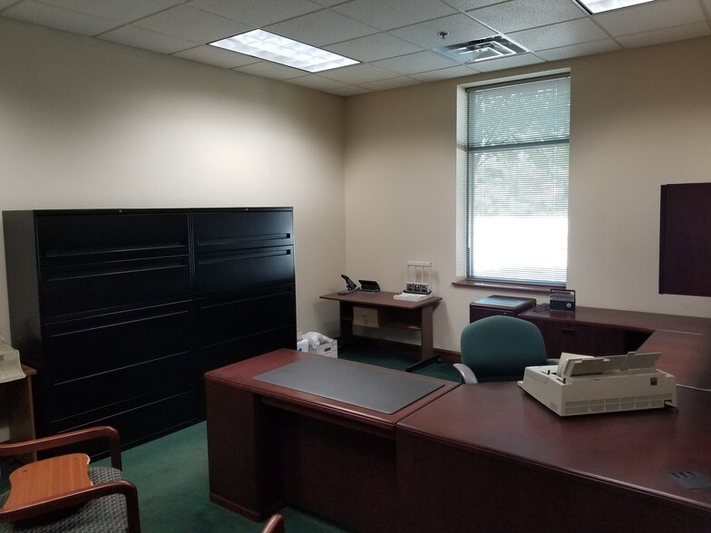 More Photos Of 6801 Augusta Rd, Greenville Warehouse For Sale