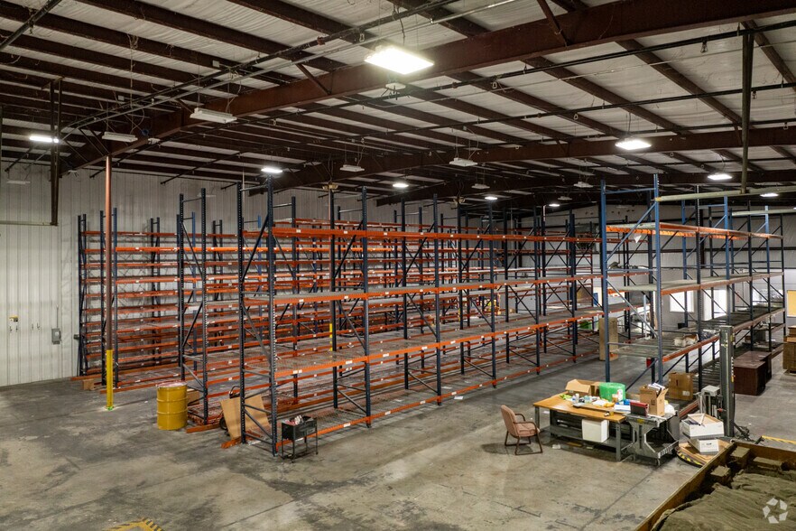 More Photos Of 197 Steed Rd, Decatur Warehouse For Lease