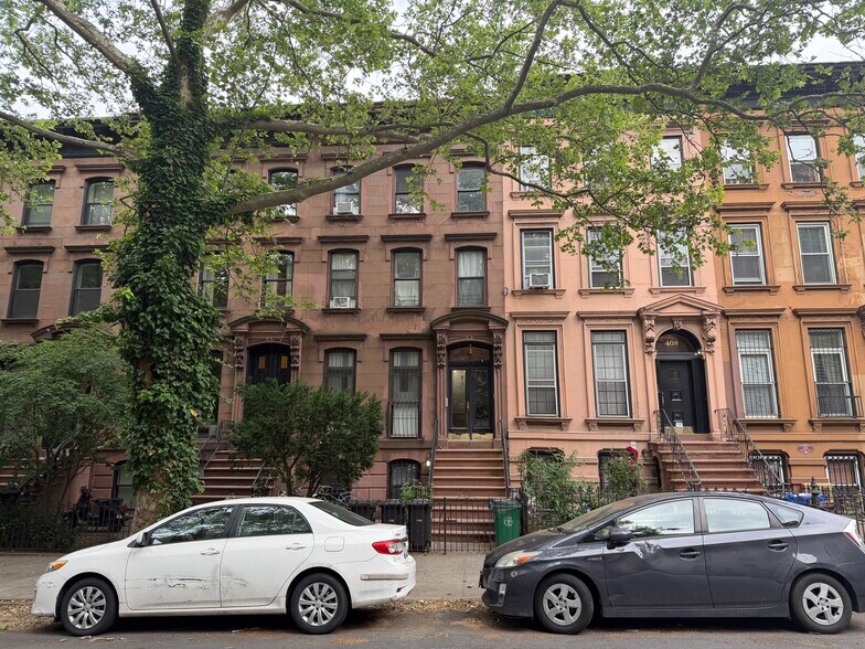 More Photos Of 410 Vanderbilt Ave, Brooklyn Apartments For Sale