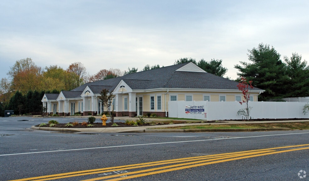 More Photos Of 22341-22345 Greenview Pky, Great Mills Office For Lease