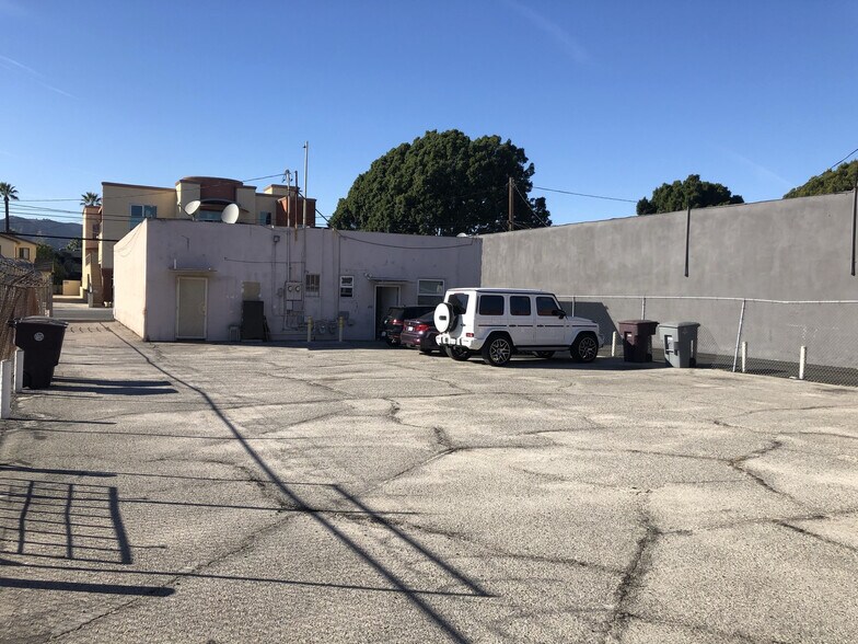 More Photos Of 1256 S Glendale Ave, Glendale Storefront For Lease