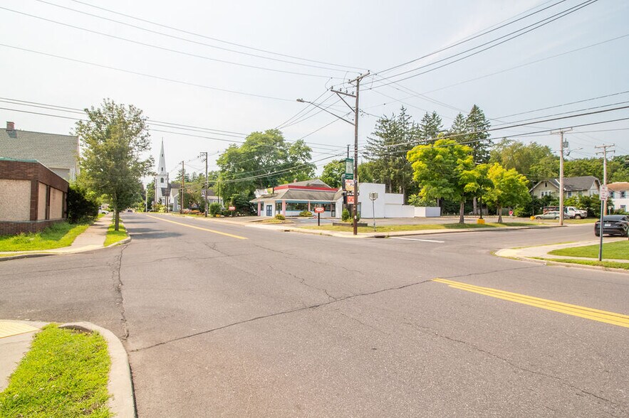 More Photos Of 127 S Main St, Ellenville Fast Food For Sale