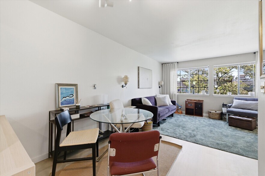 More Photos Of 8320 Lake City Way NE, Seattle Apartments For Sale
